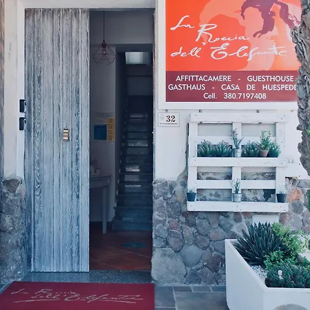 B&B La Roccia Dell'Elefante-3